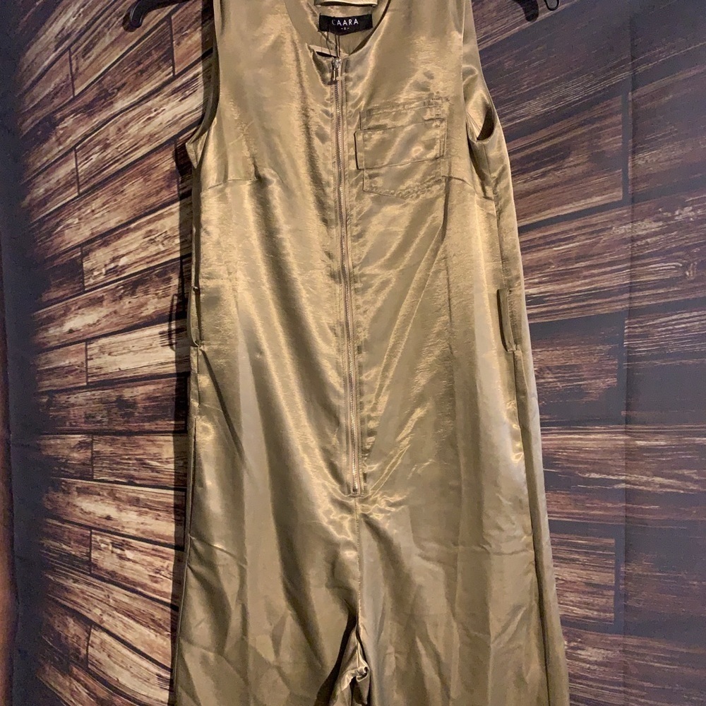 Caara Lowe Hammered Satin Utility Jumpsuit - Picture 12 of 13